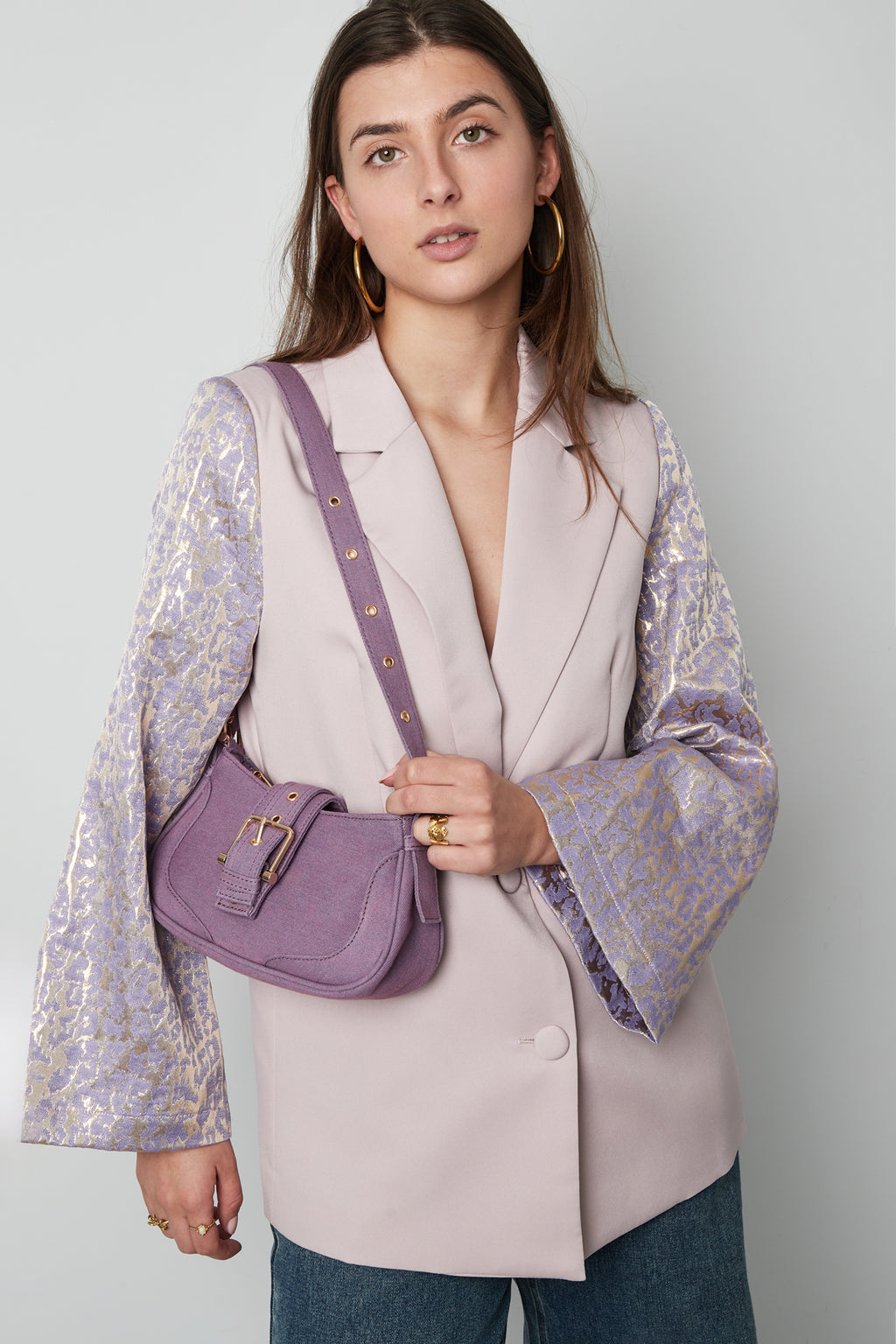 Colored bag with buckle detail