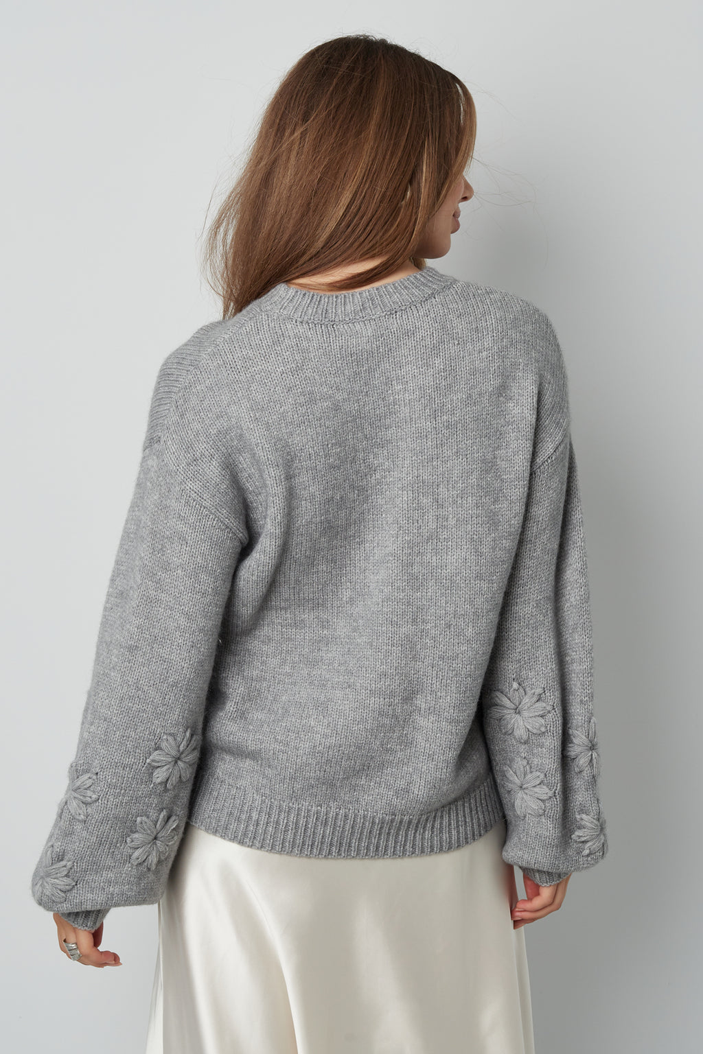 Lovely floral touch sweater - gray