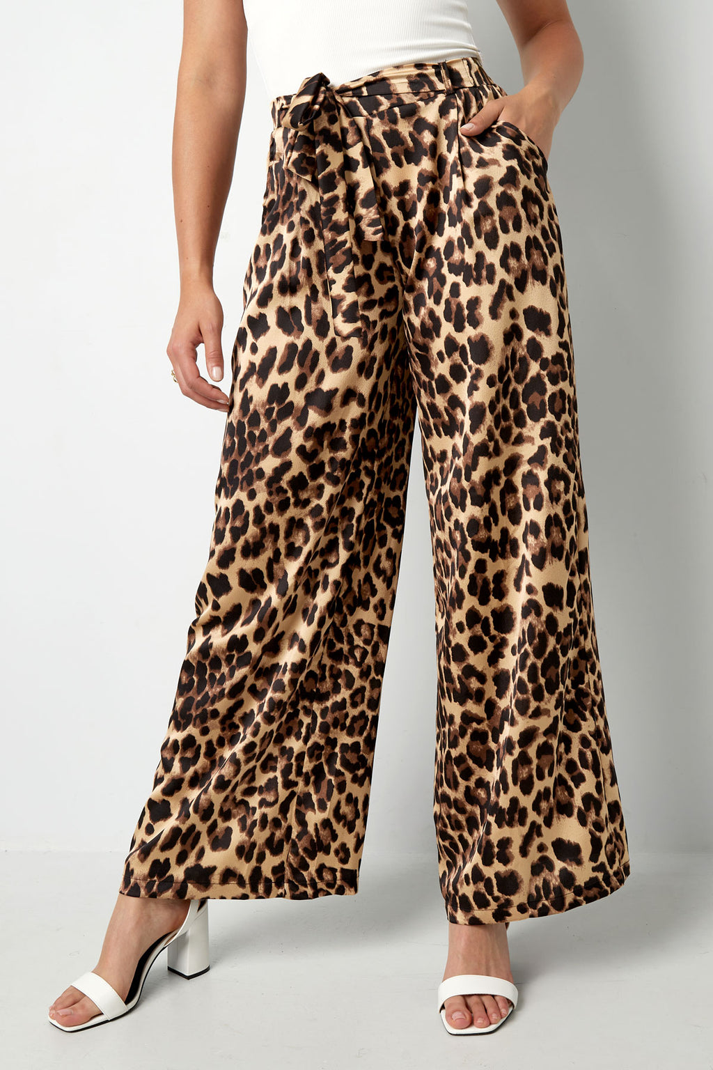 Wide trousers leopard print