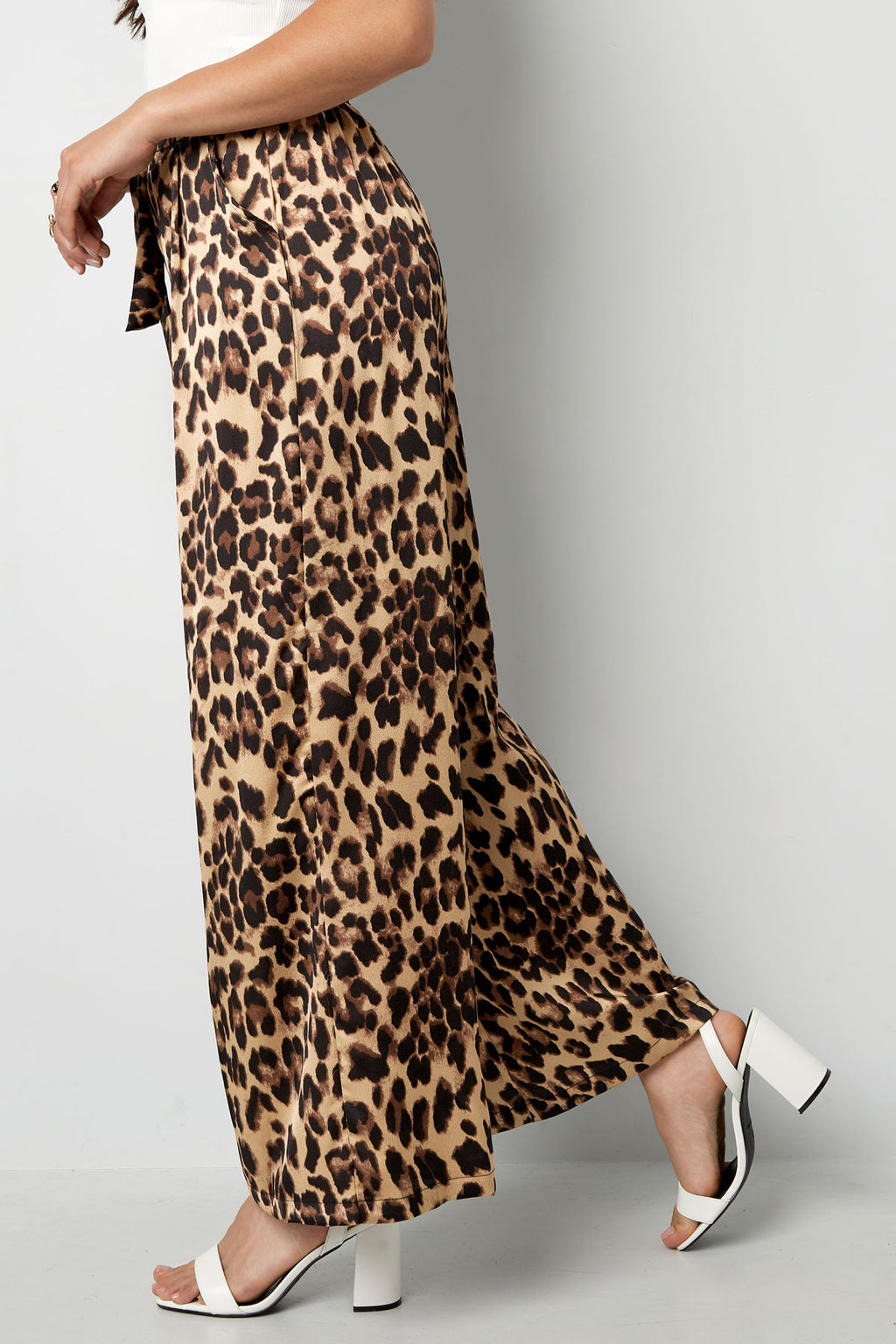 Wide trousers leopard print