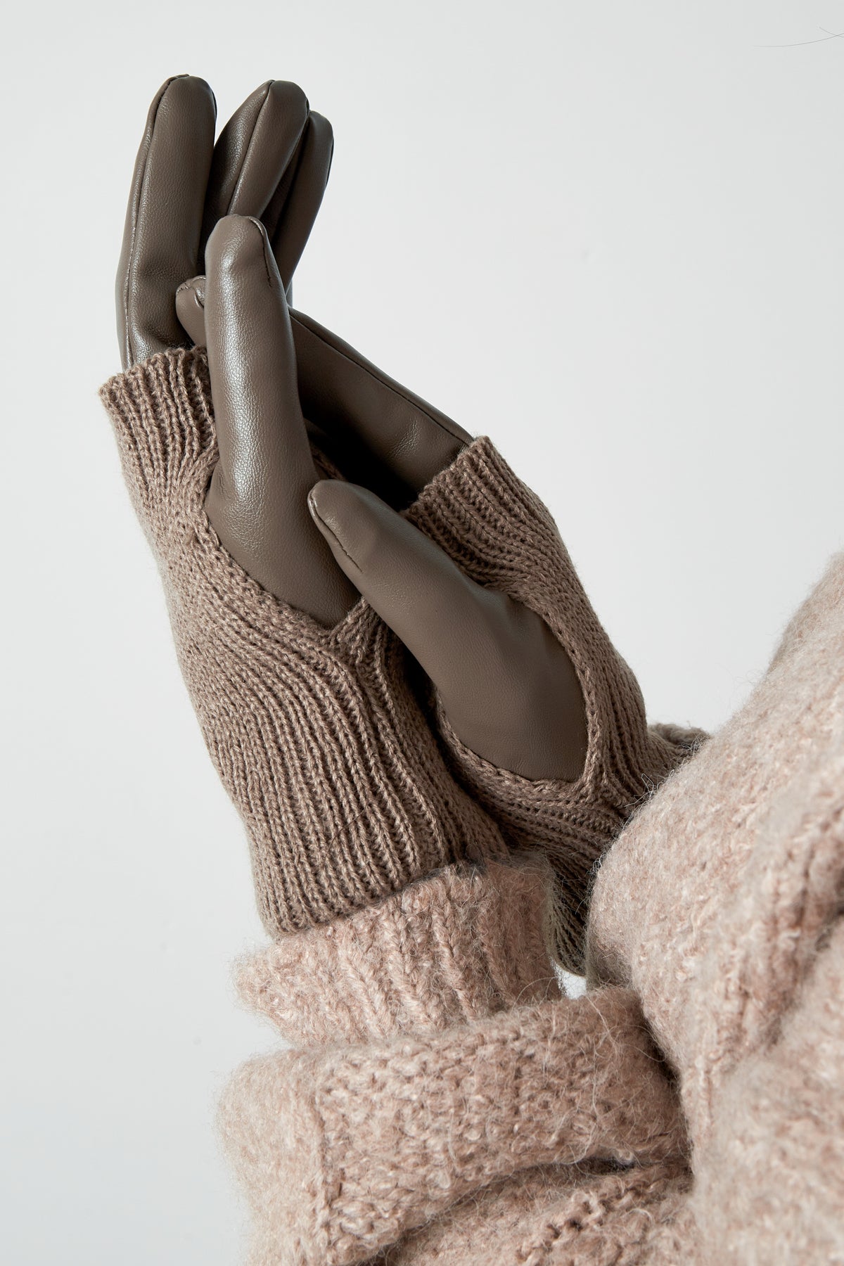 Cozy Knit gloves