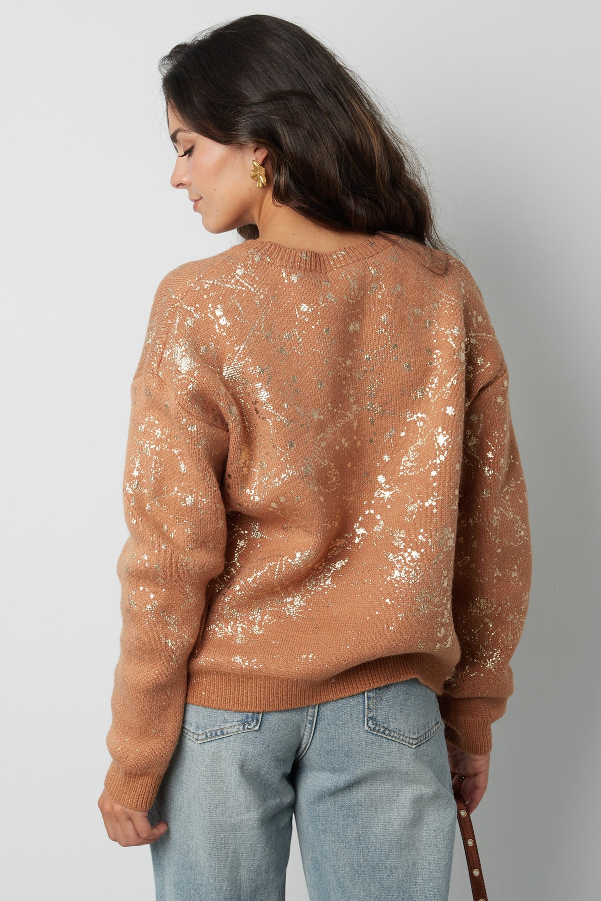 Sweater sparkle statement