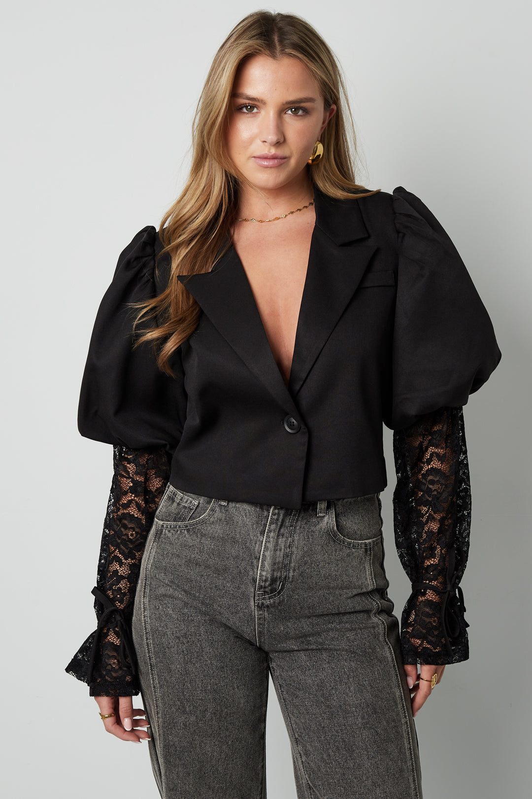 Trendy Short Blazer With Lace