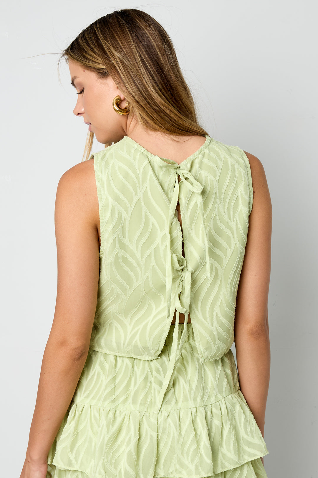 Co-ord Set White Leaves - Sleeveless Tops