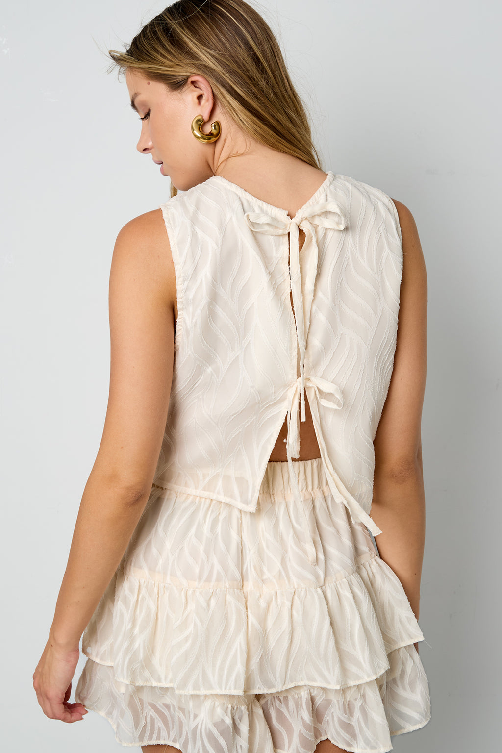 Co-ord Set White Leaves - Sleeveless Tops