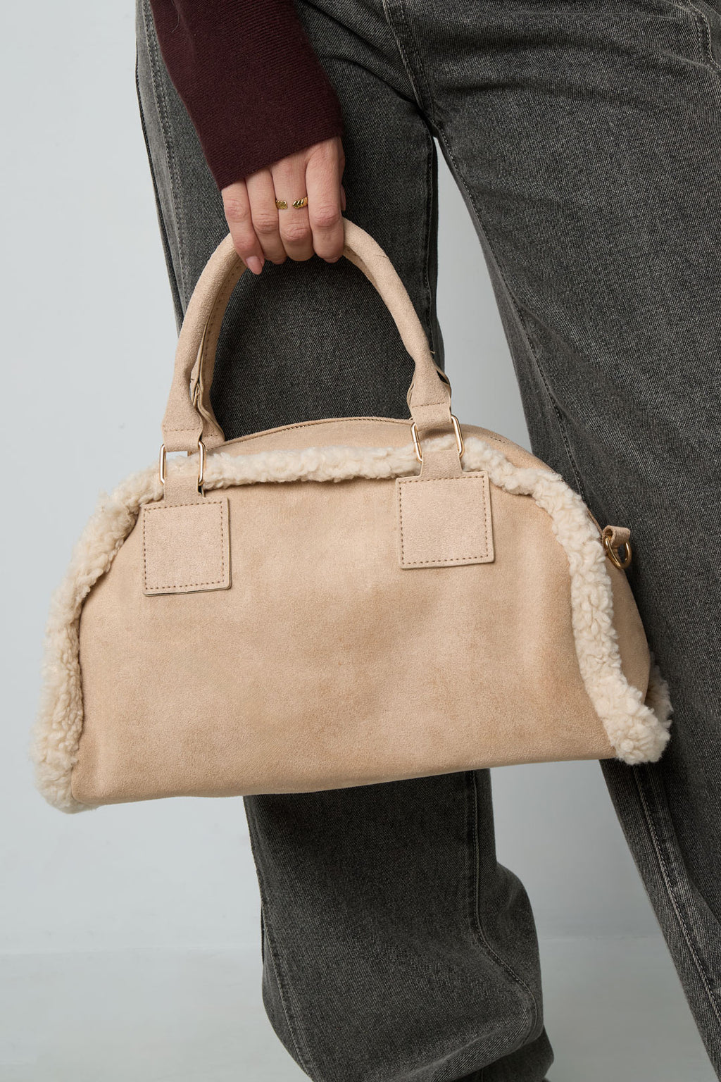 Shoulder bag with teddy details